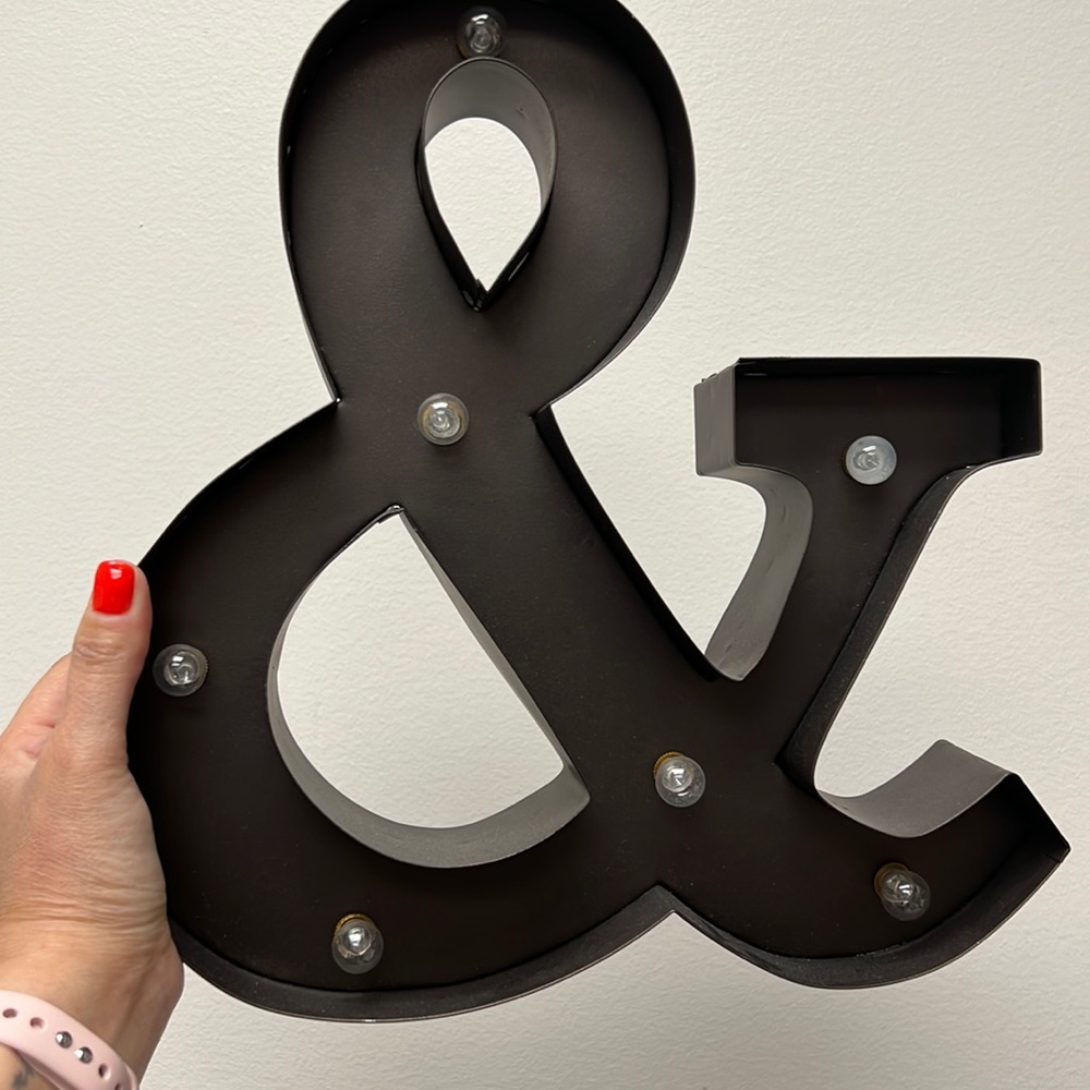 & sign for sale .. I’m changing my home decor